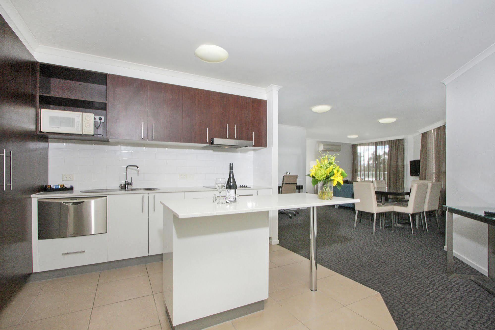 Pacific Suites Canberra Exterior foto