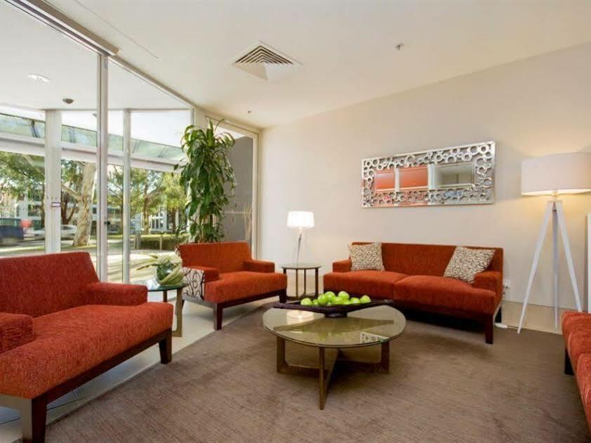 Pacific Suites Canberra Exterior foto
